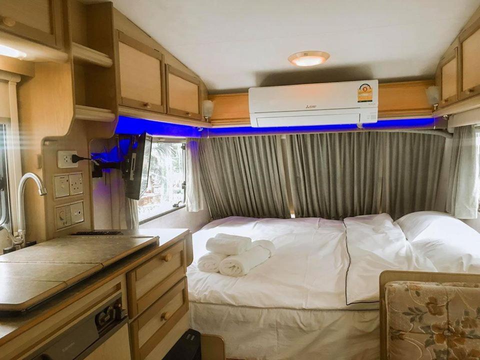 Nice Nite Campervans Аюттхая Экстерьер фото