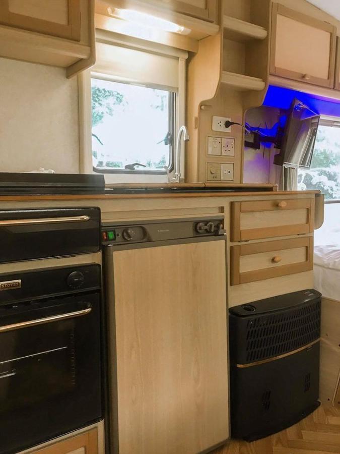 Nice Nite Campervans Аюттхая Экстерьер фото