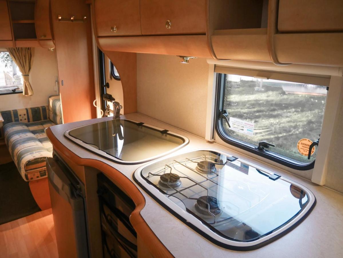 Nice Nite Campervans Аюттхая Экстерьер фото